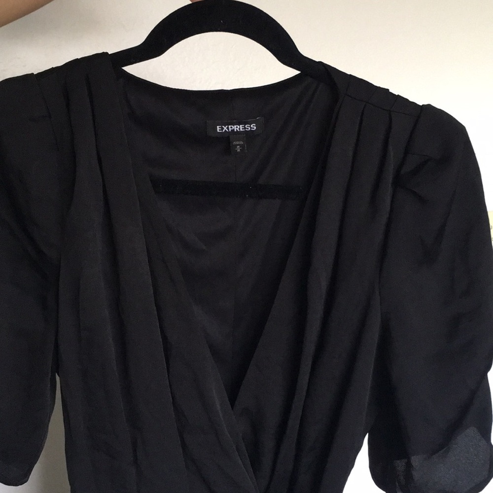 Short black ruffled dress